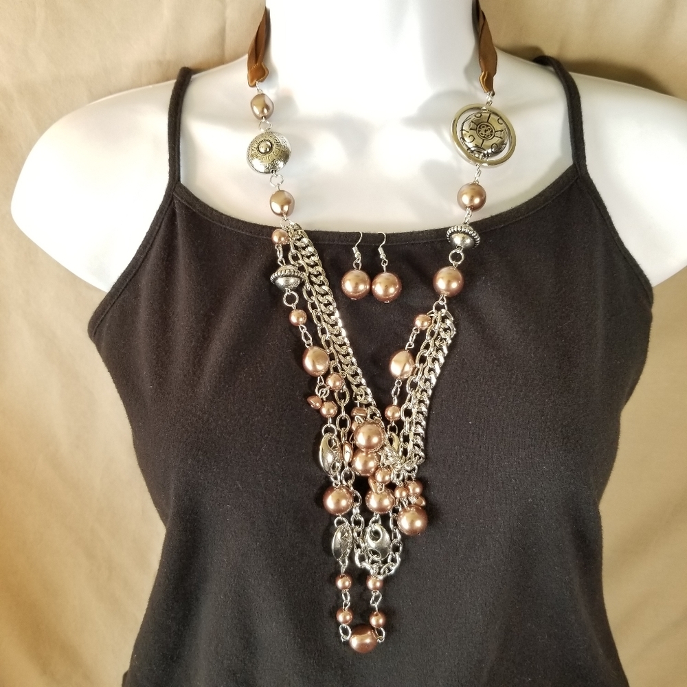 Faux Pearl Satin Sting Necklace Set